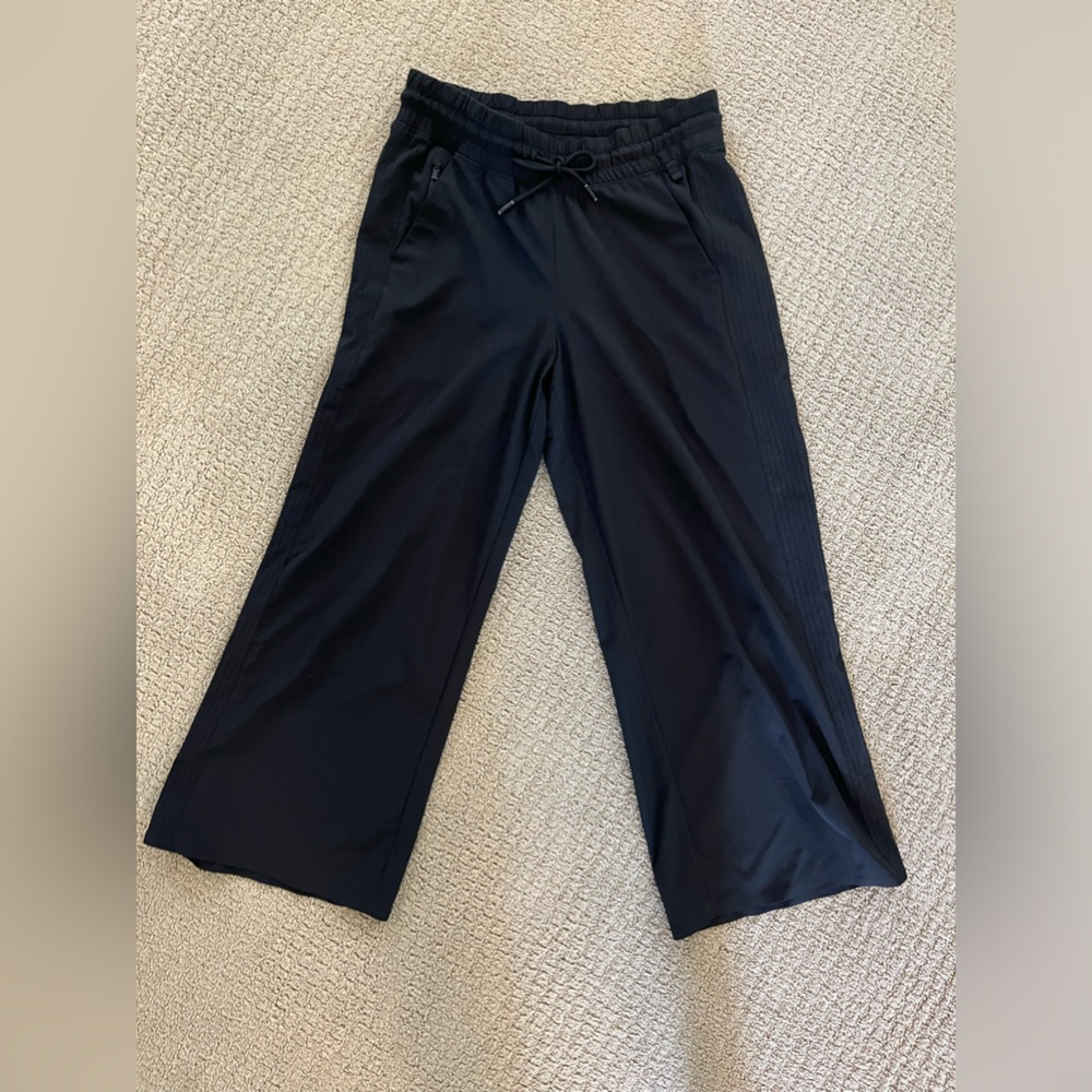 Athleta Avenue Wide Leg Crop Pant